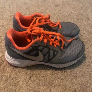 Boys Nike Downshifter 5 Sneakers